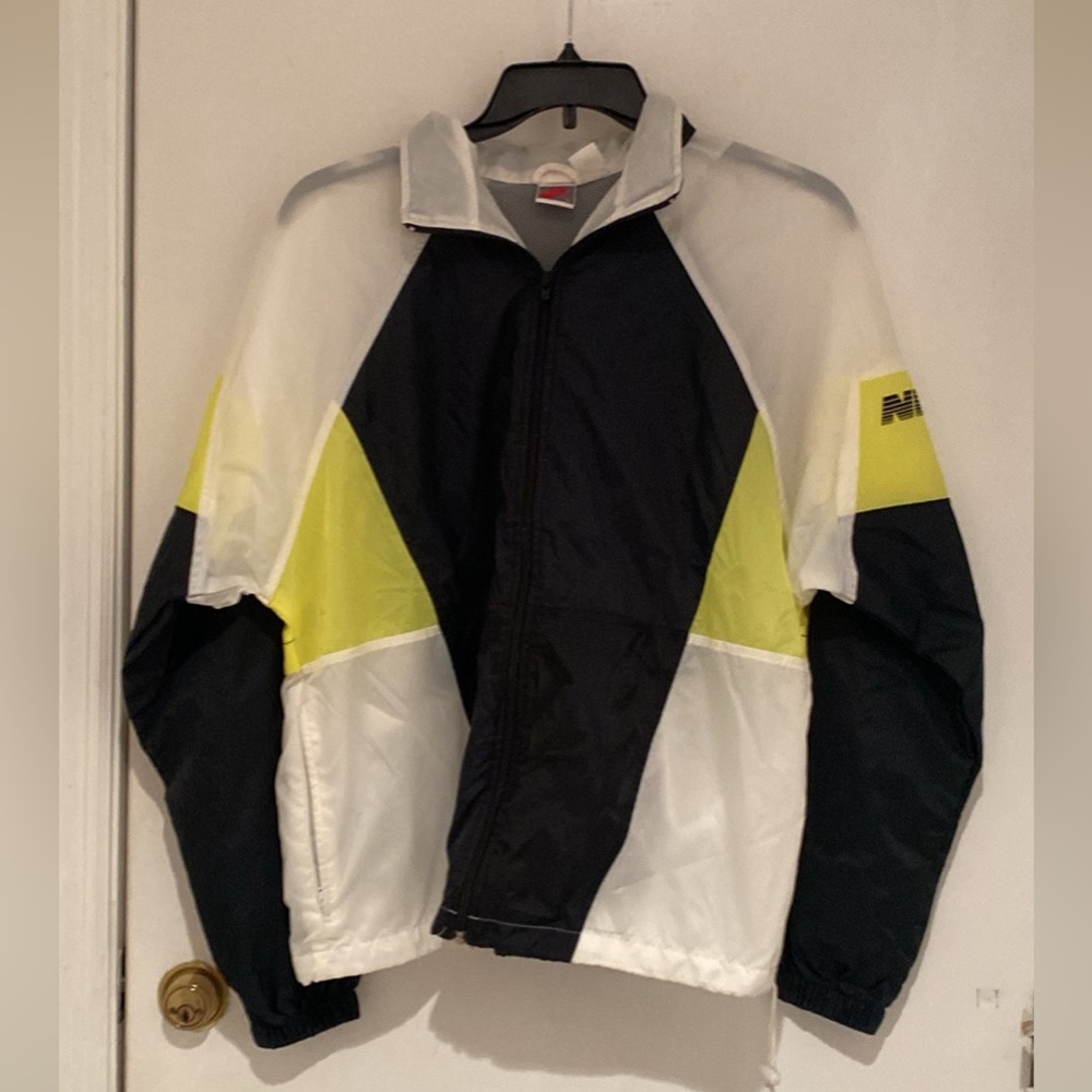Nike Wind jacket nylon mens L with zip up hood